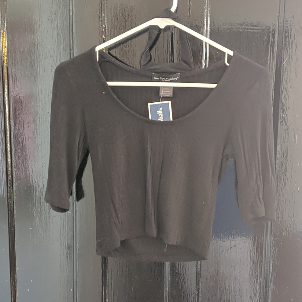Black crop top shirt with attached choker